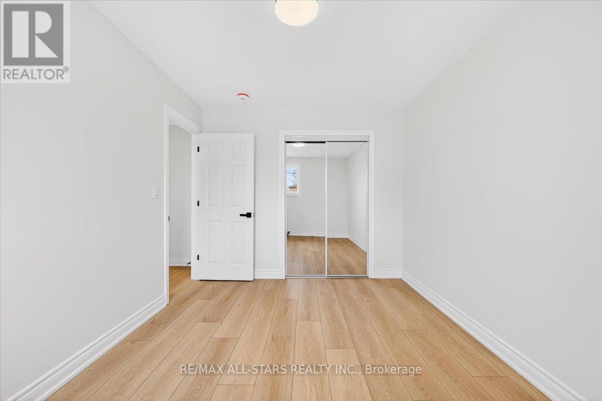 501 Lake Drive S, Georgina, Ontario  L4P 1R8 - Photo 34 - N12963062