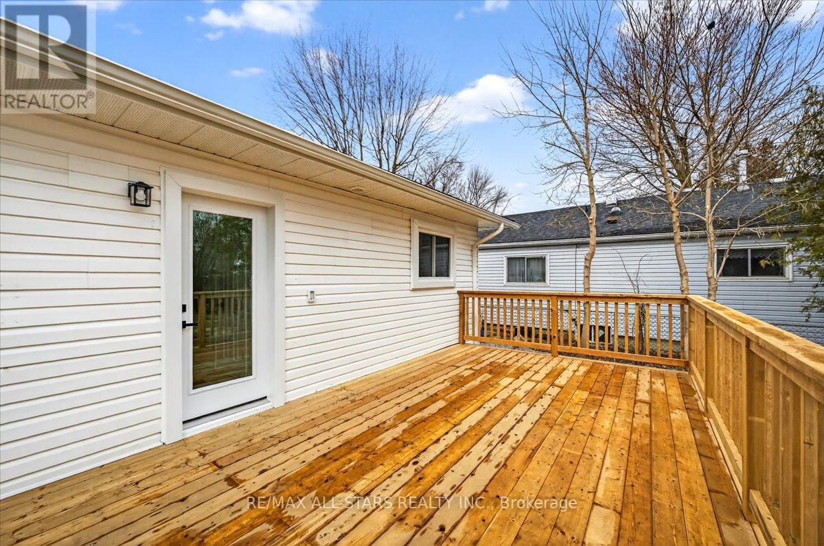 501 Lake Drive S, Georgina, Ontario  L4P 1R8 - Photo 39 - N12963062