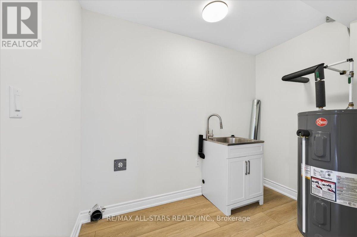 501 Lake Drive S, Georgina, Ontario  L4P 1R8 - Photo 50 - N12963062