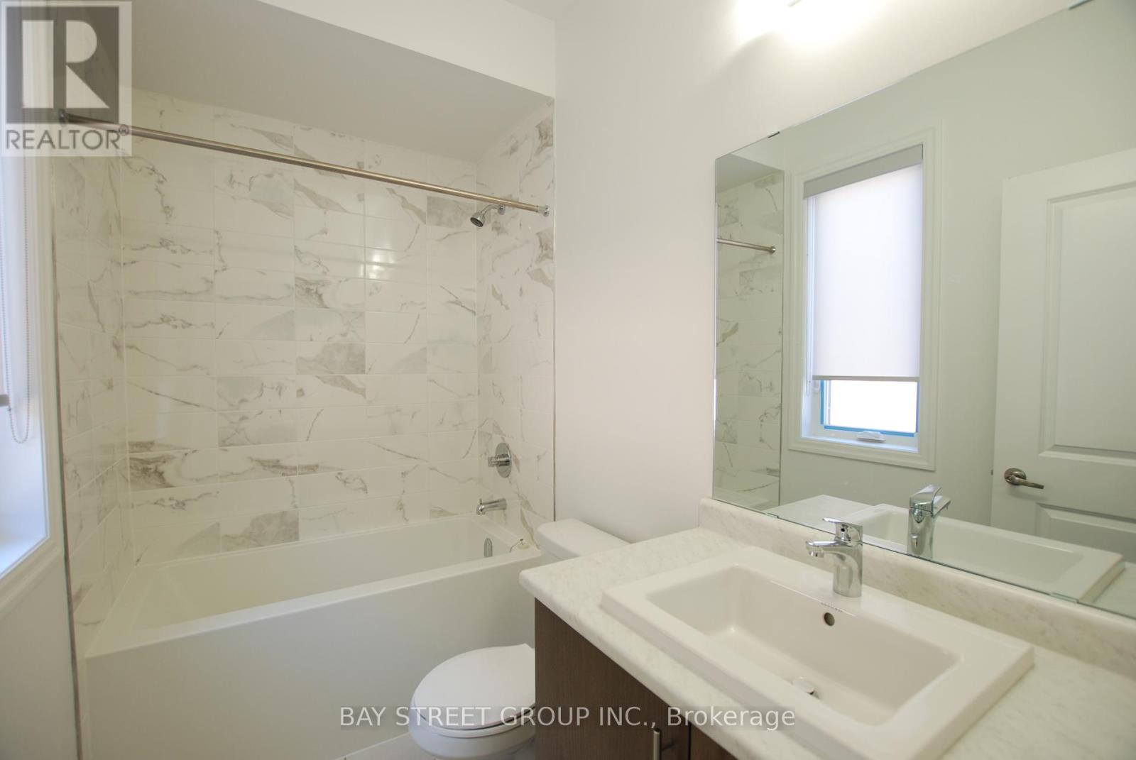 45 Frank Kelly Drive, East Gwillimbury (Holland Landing), Ontario  L9N 0V2 - Photo 20 - N12963066