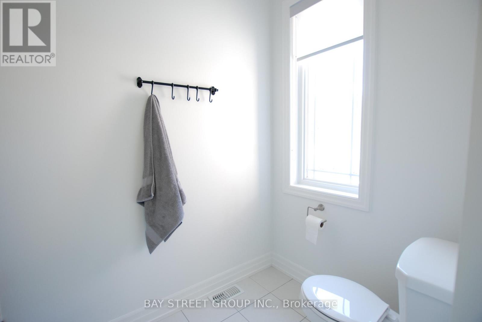 45 Frank Kelly Drive, East Gwillimbury (Holland Landing), Ontario  L9N 0V2 - Photo 22 - N12963066