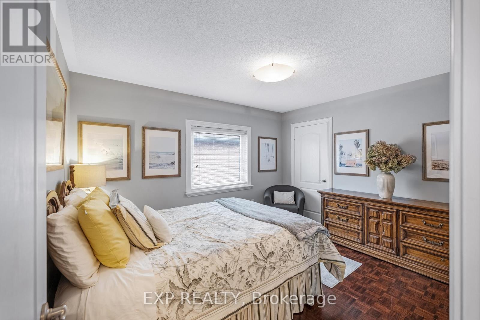 138 Princeton Gate, Vaughan, Ontario  L6A 2S7 - Photo 25 - N12963126