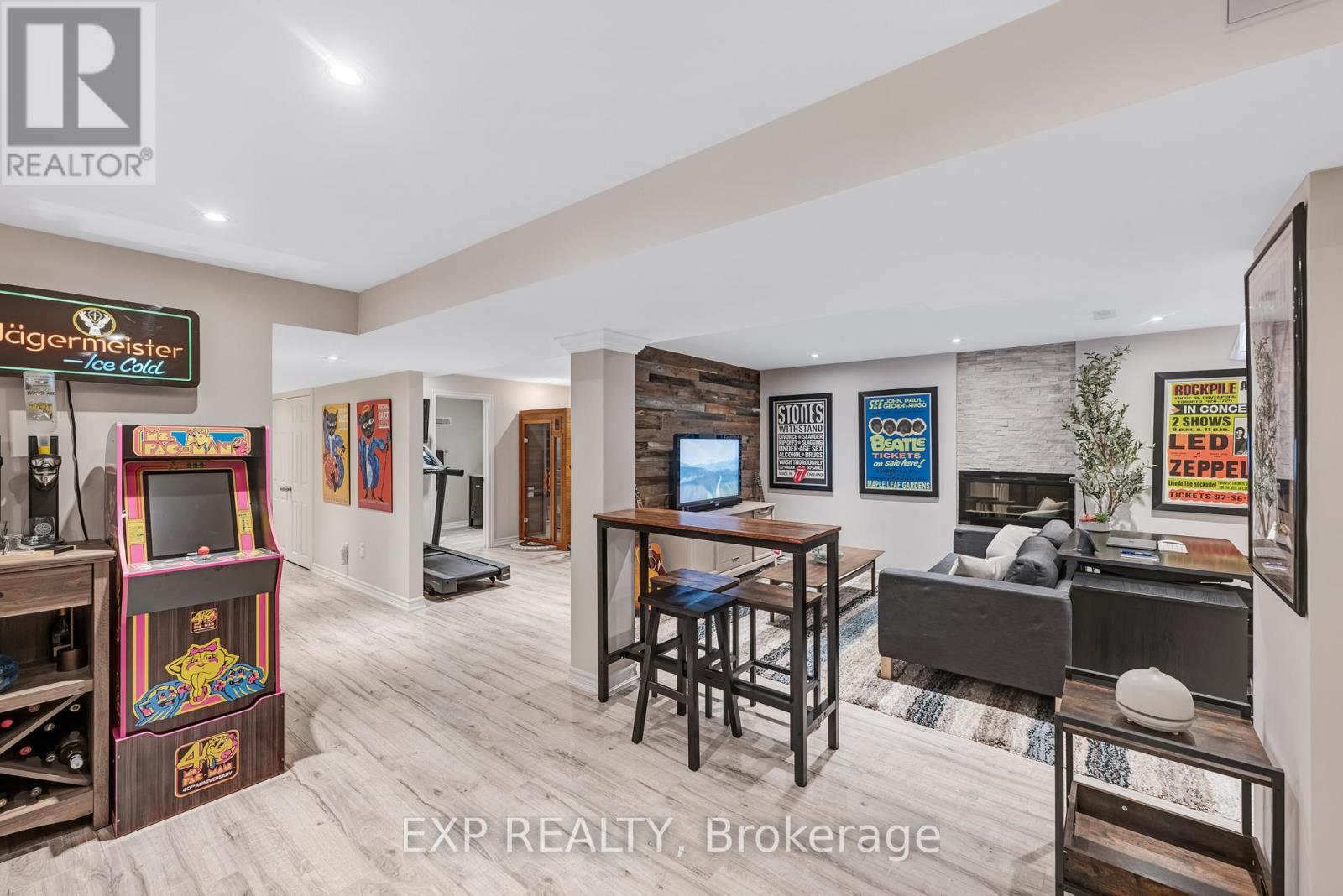 138 Princeton Gate, Vaughan, Ontario  L6A 2S7 - Photo 33 - N12963126