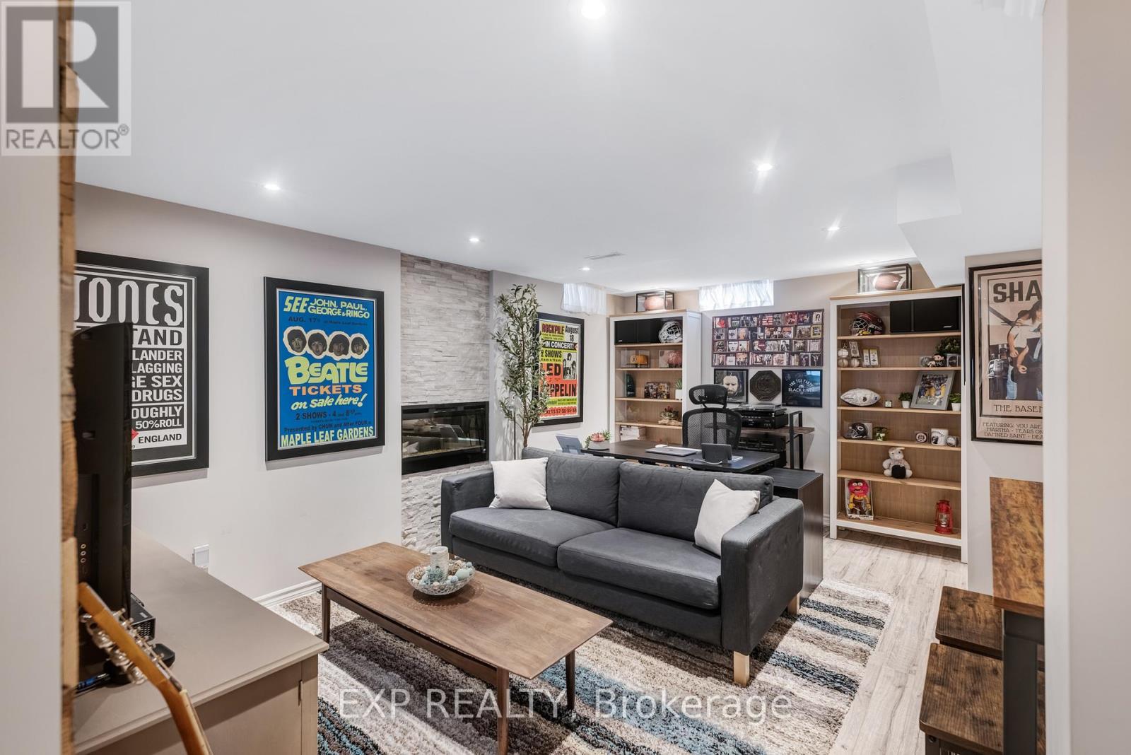 138 Princeton Gate, Vaughan, Ontario  L6A 2S7 - Photo 34 - N12963126