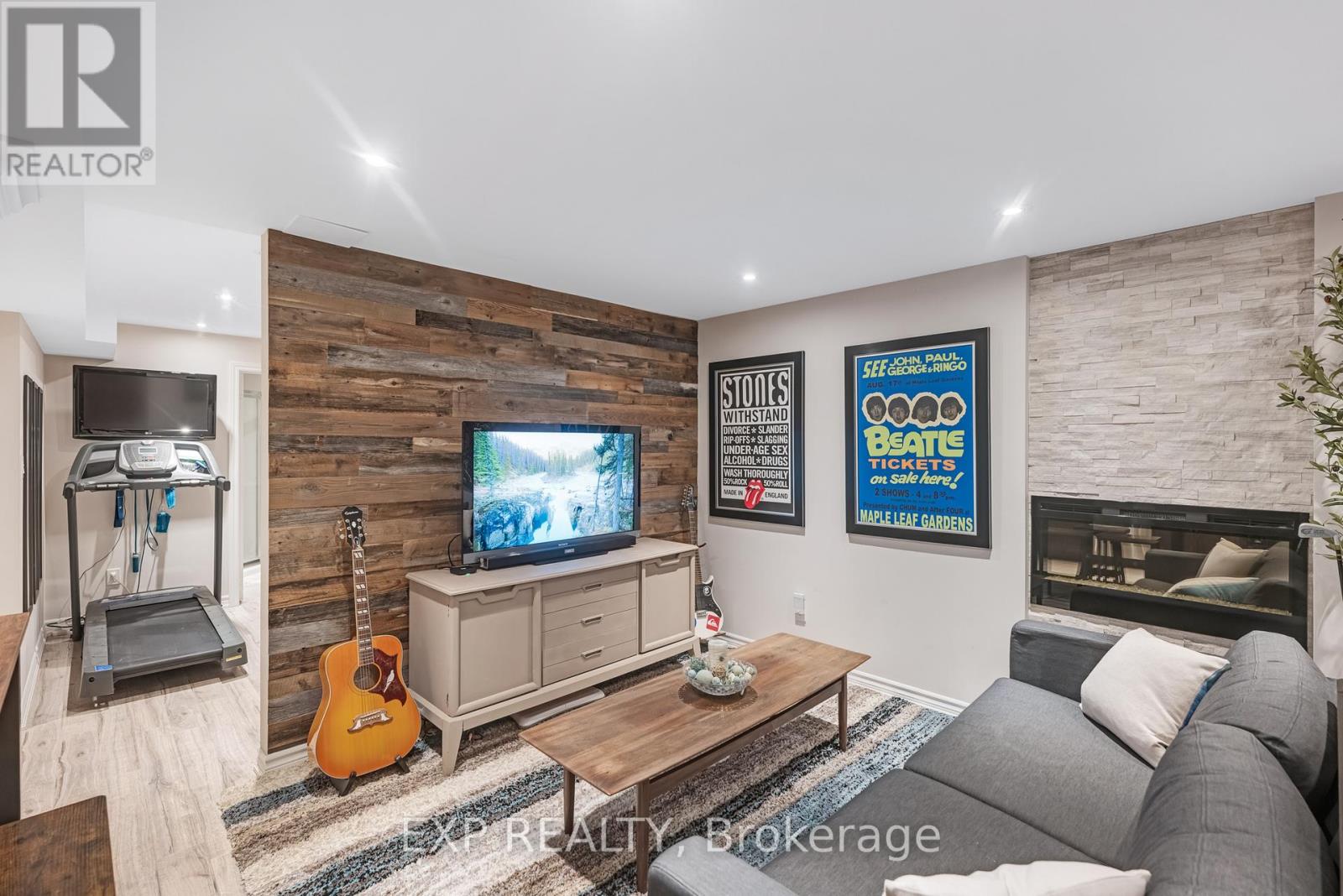 138 Princeton Gate, Vaughan, Ontario  L6A 2S7 - Photo 35 - N12963126