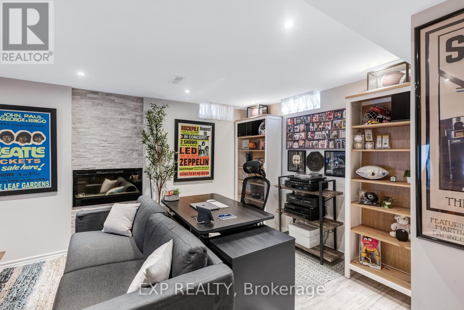 138 Princeton Gate, Vaughan, Ontario  L6A 2S7 - Photo 36 - N12963126