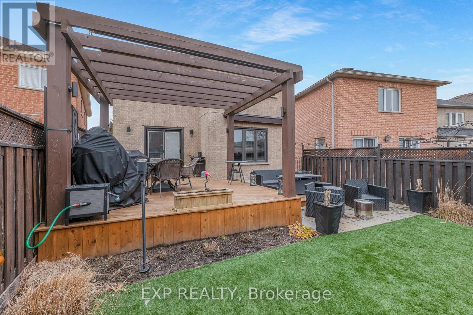 138 Princeton Gate, Vaughan, Ontario  L6A 2S7 - Photo 41 - N12963126