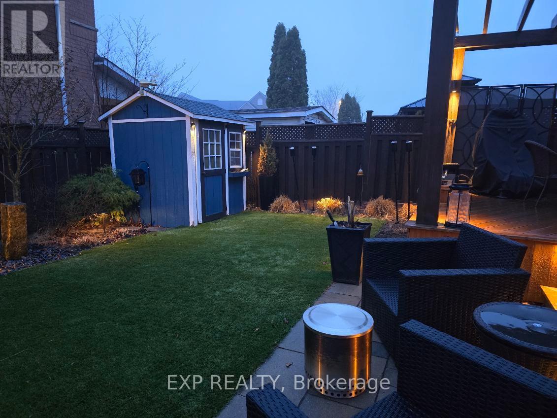 138 Princeton Gate, Vaughan, Ontario  L6A 2S7 - Photo 48 - N12963126