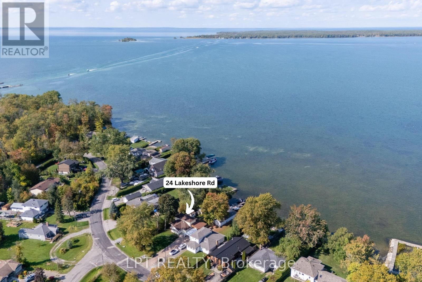 24 Lakeshore Road, Georgina (Virginia), Ontario  L0E 1N0 - Photo 2 - N12963136