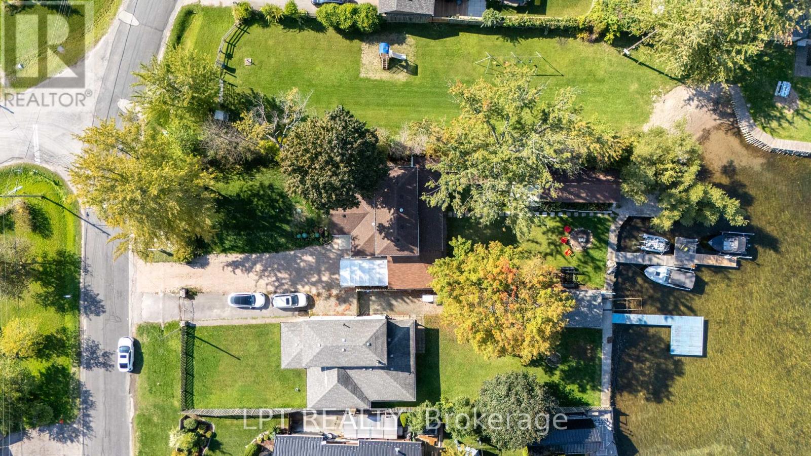 24 Lakeshore Road, Georgina (Virginia), Ontario  L0E 1N0 - Photo 31 - N12963136