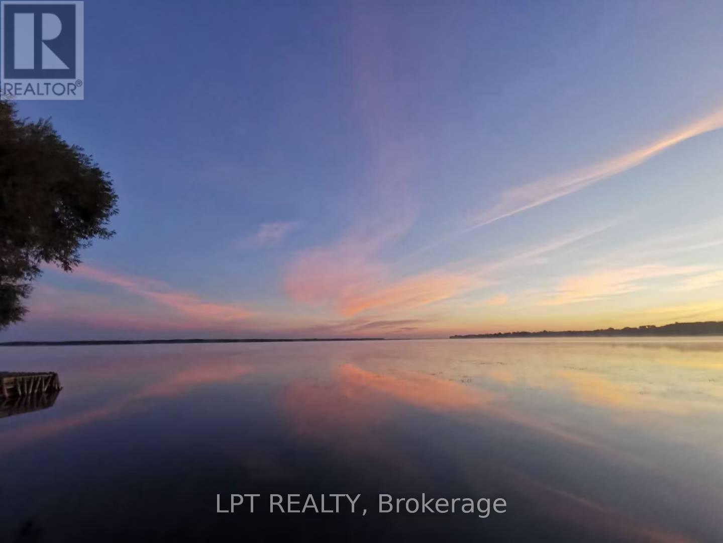 24 Lakeshore Road, Georgina (Virginia), Ontario  L0E 1N0 - Photo 32 - N12963136