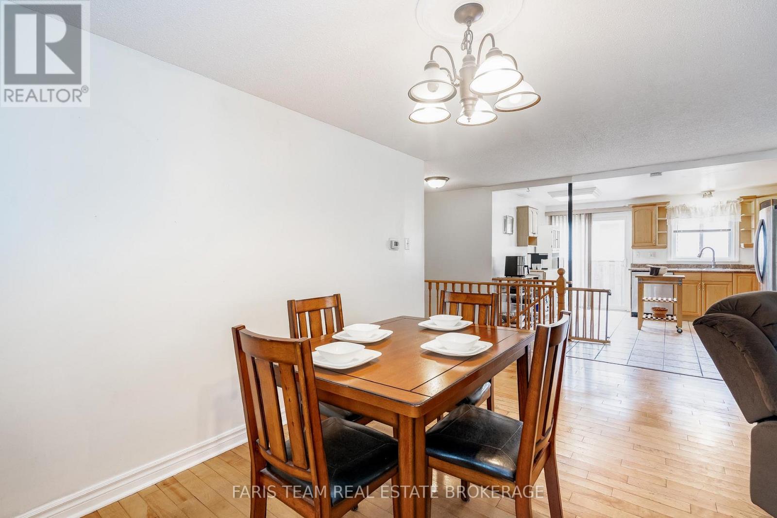 24 Laurie Crescent, Barrie (Wellington), Ontario  L4M 6C7 - Photo 10 - S12962994