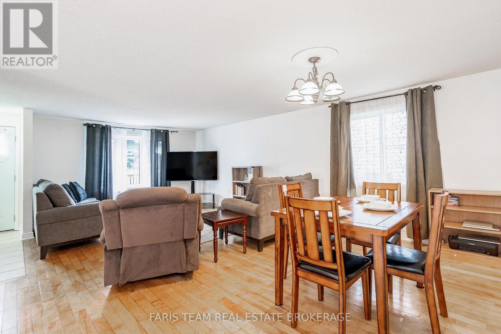 24 Laurie Crescent, Barrie (Wellington), Ontario  L4M 6C7 - Photo 11 - S12962994