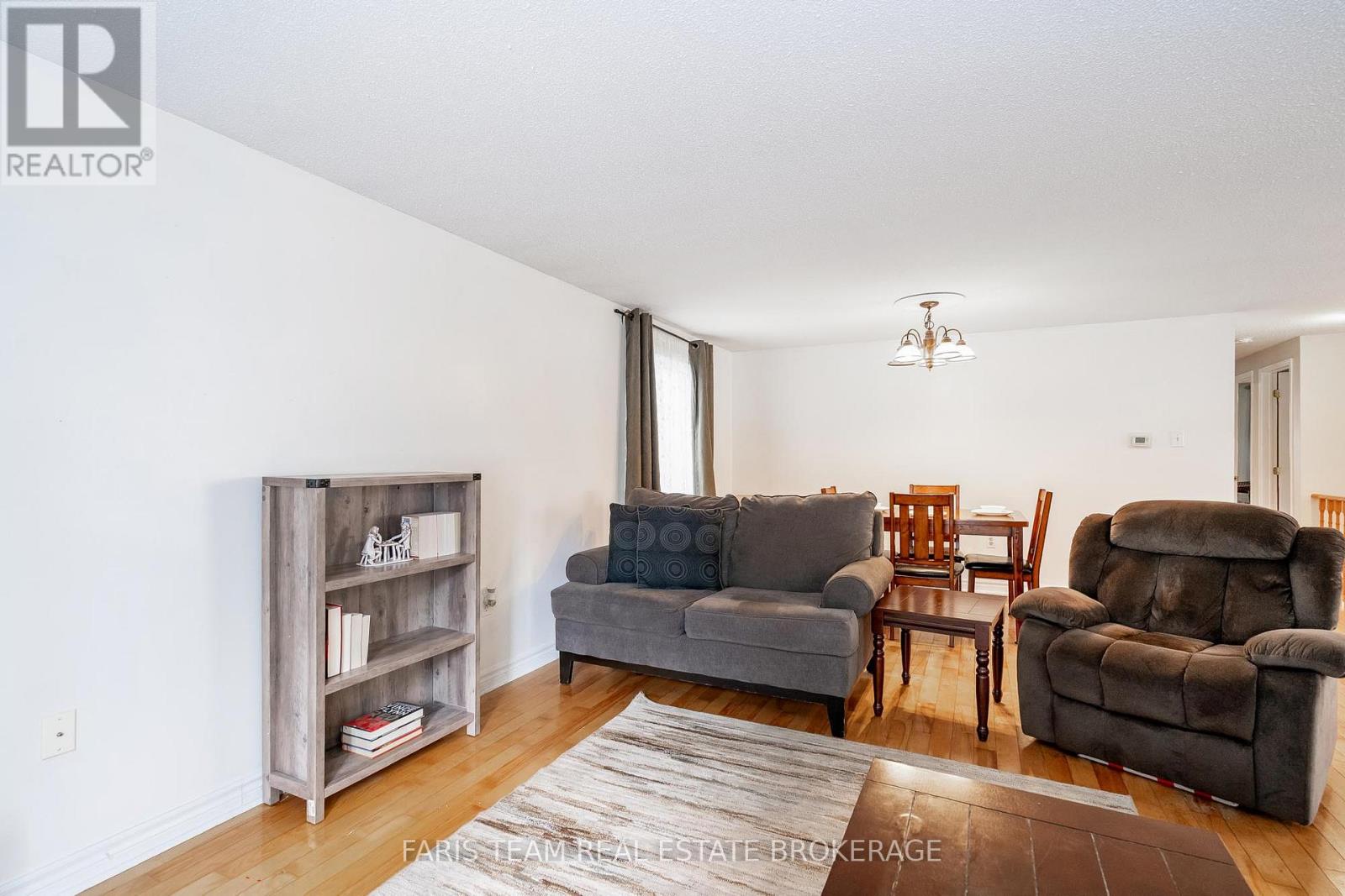 24 Laurie Crescent, Barrie (Wellington), Ontario  L4M 6C7 - Photo 15 - S12962994