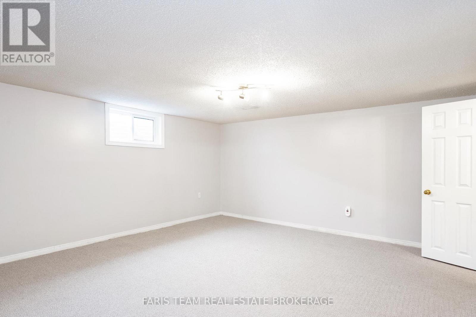 24 Laurie Crescent, Barrie (Wellington), Ontario  L4M 6C7 - Photo 23 - S12962994