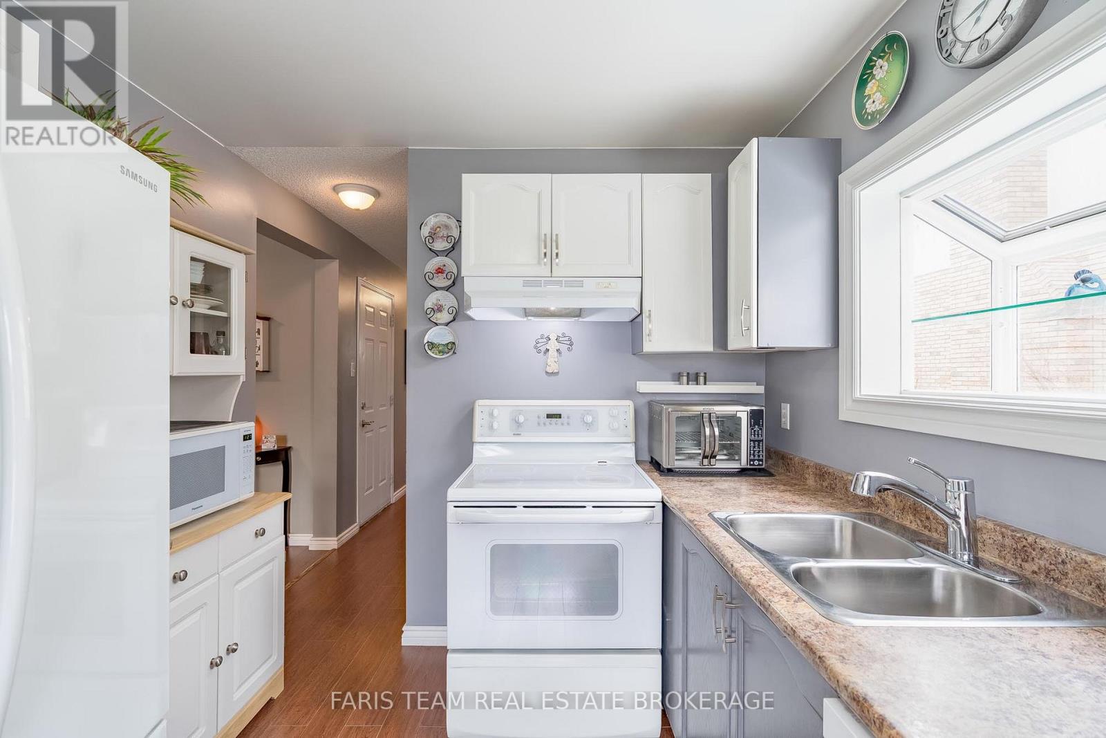 534 Wellington Street, Midland, Ontario  L4R 4W6 - Photo 5 - S12963018