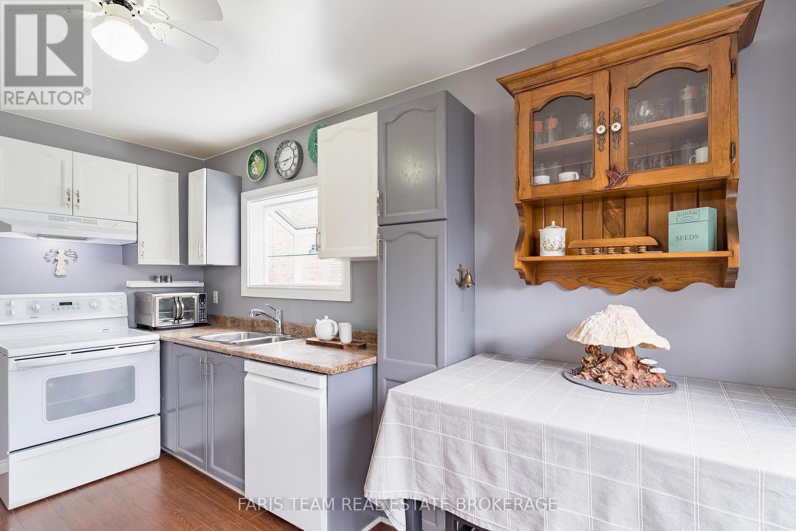 534 Wellington Street, Midland, Ontario  L4R 4W6 - Photo 9 - S12963018