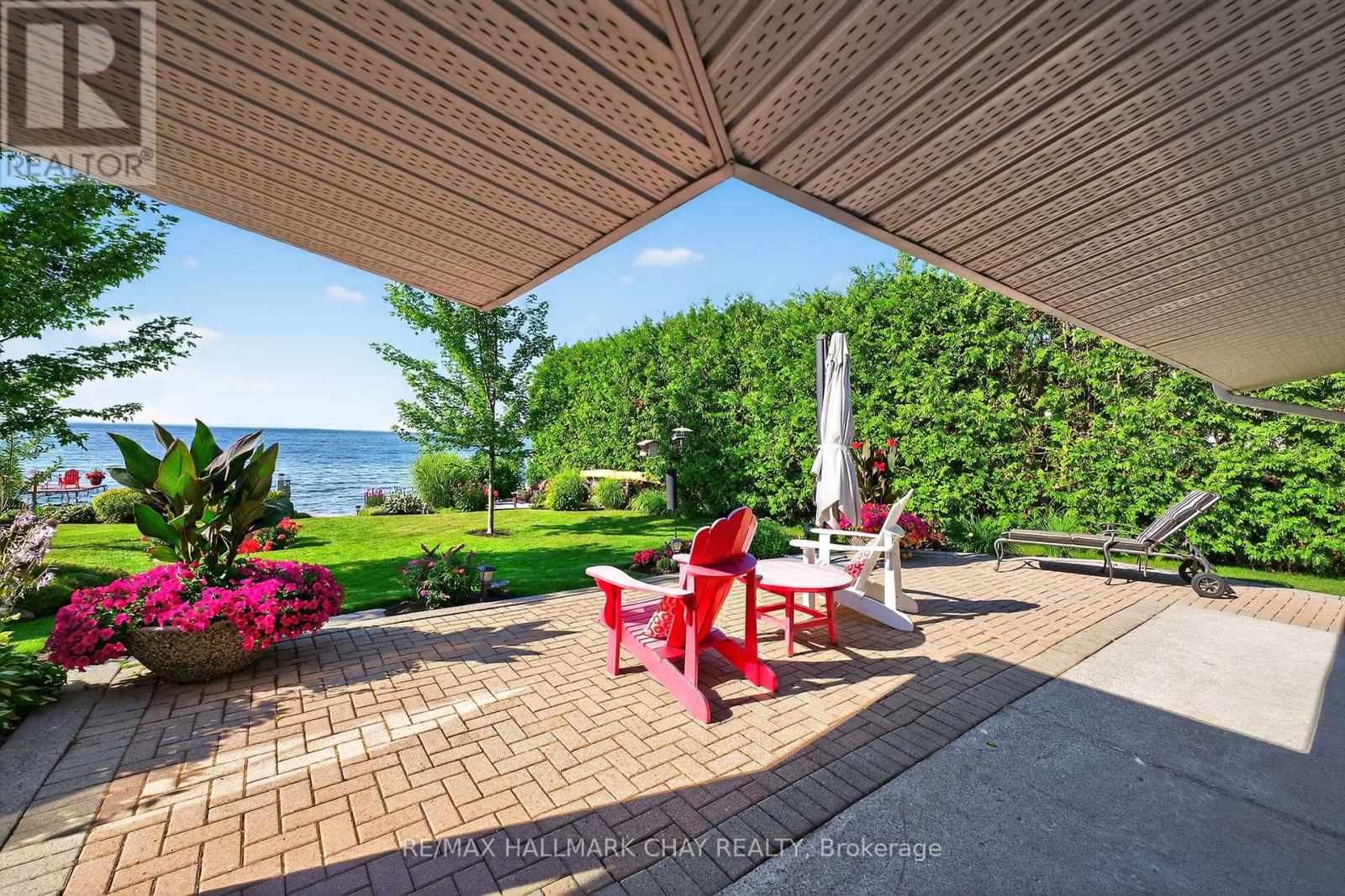 7 Lakeshore Road E, Oro-Medonte, Ontario  L0L 2E0 - Photo 10 - S12963020