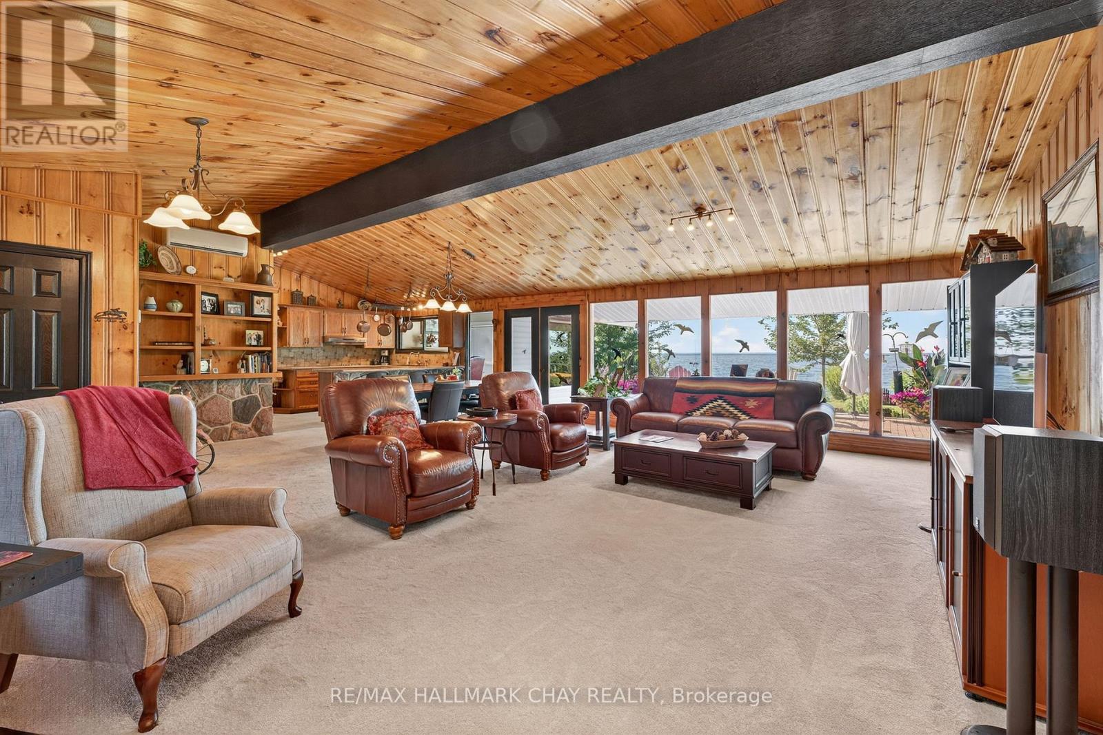 7 Lakeshore Road E, Oro-Medonte, Ontario  L0L 2E0 - Photo 14 - S12963020