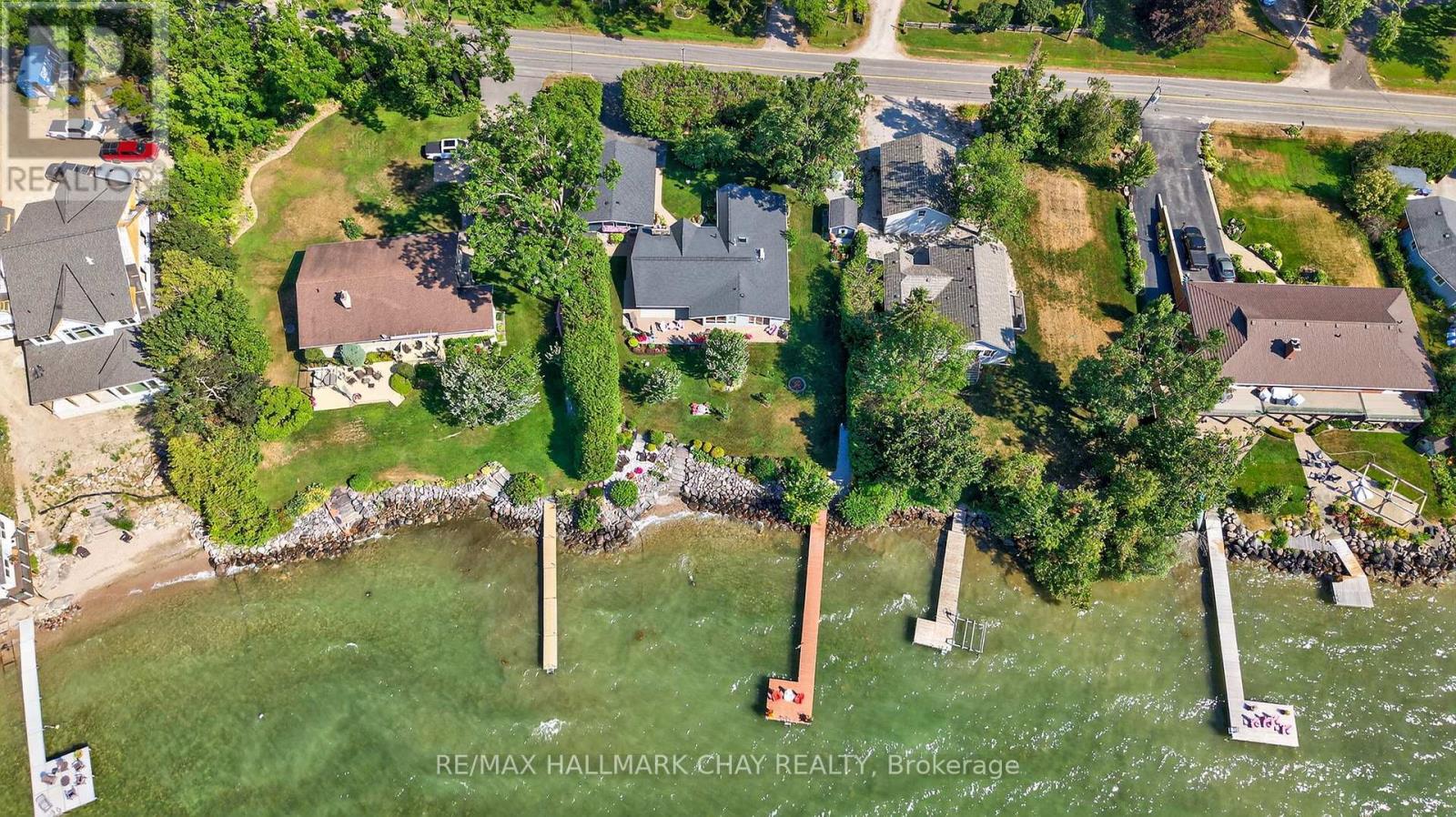 7 Lakeshore Road E, Oro-Medonte, Ontario  L0L 2E0 - Photo 2 - S12963020