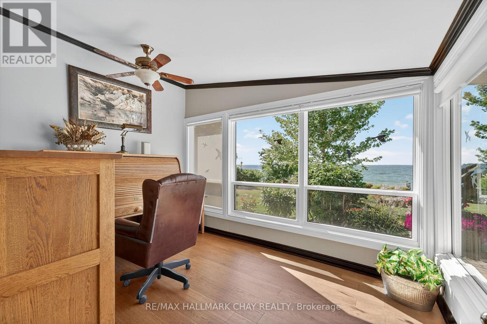 7 Lakeshore Road E, Oro-Medonte, Ontario  L0L 2E0 - Photo 23 - S12963020