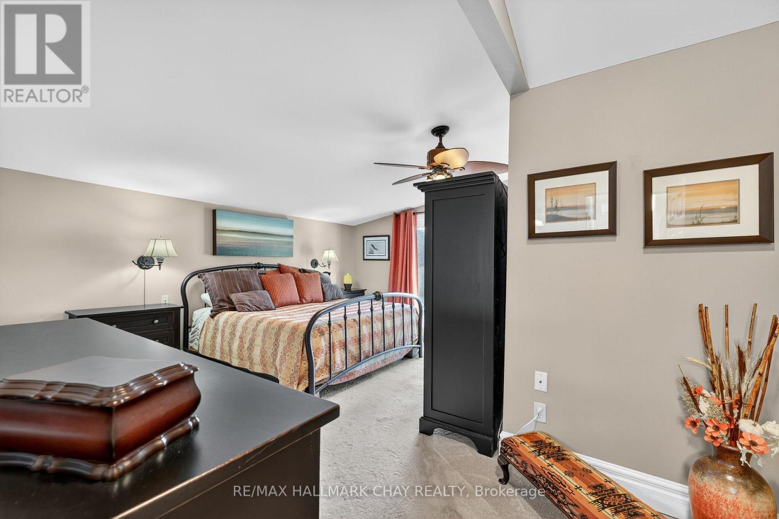 7 Lakeshore Road E, Oro-Medonte, Ontario  L0L 2E0 - Photo 25 - S12963020