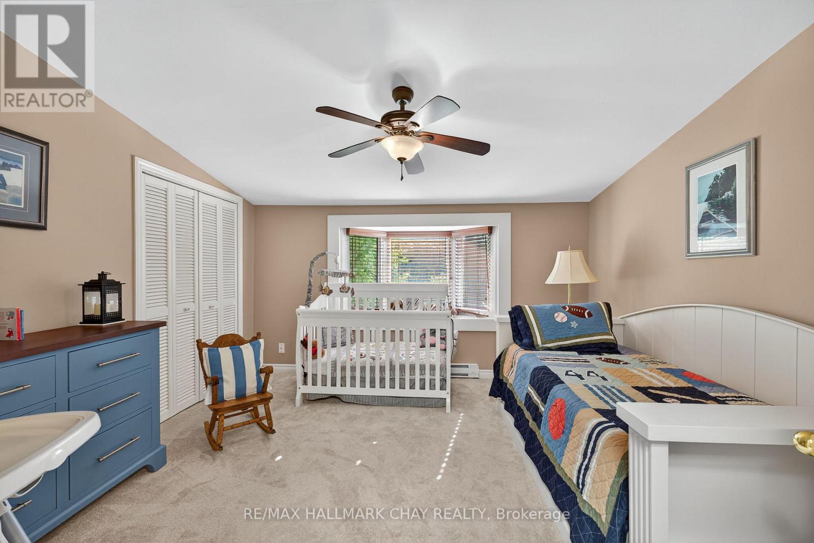 7 Lakeshore Road E, Oro-Medonte, Ontario  L0L 2E0 - Photo 27 - S12963020