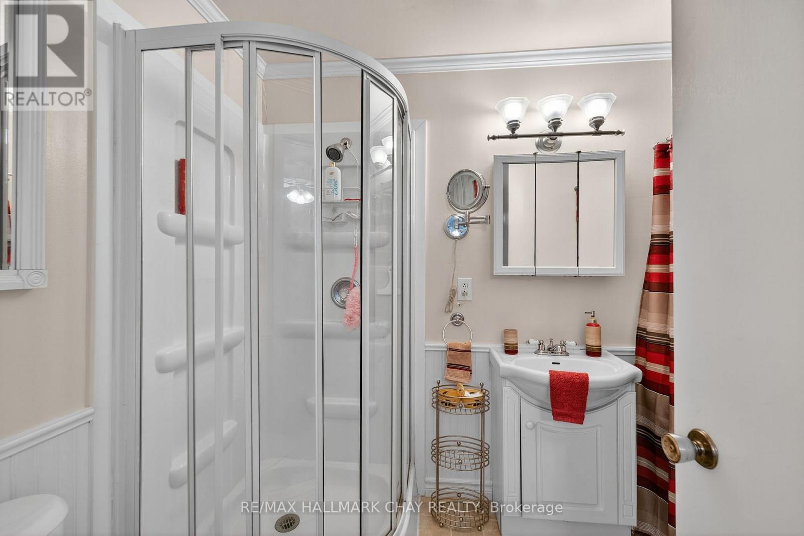 7 Lakeshore Road E, Oro-Medonte, Ontario  L0L 2E0 - Photo 30 - S12963020