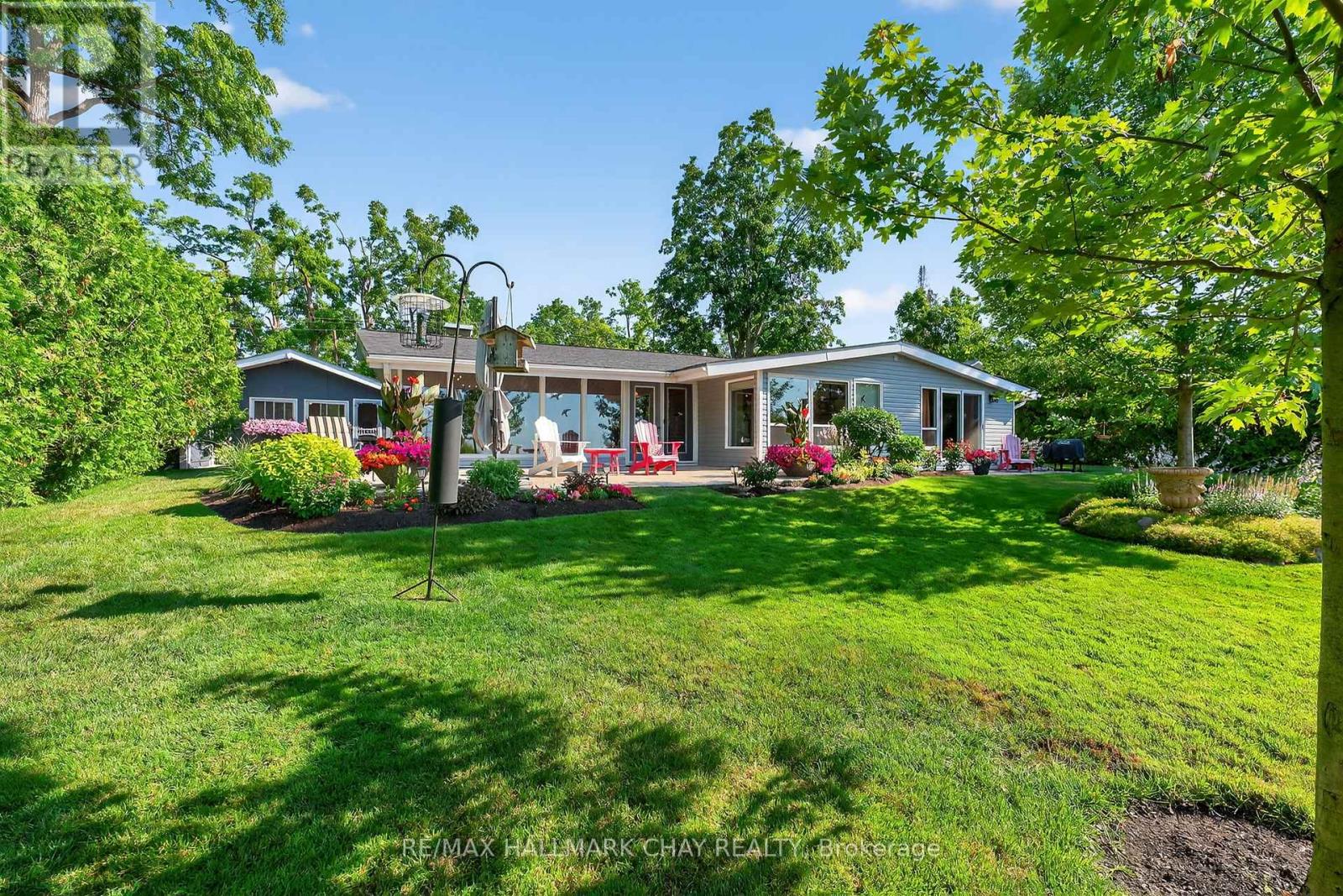 7 Lakeshore Road E, Oro-Medonte, Ontario  L0L 2E0 - Photo 5 - S12963020