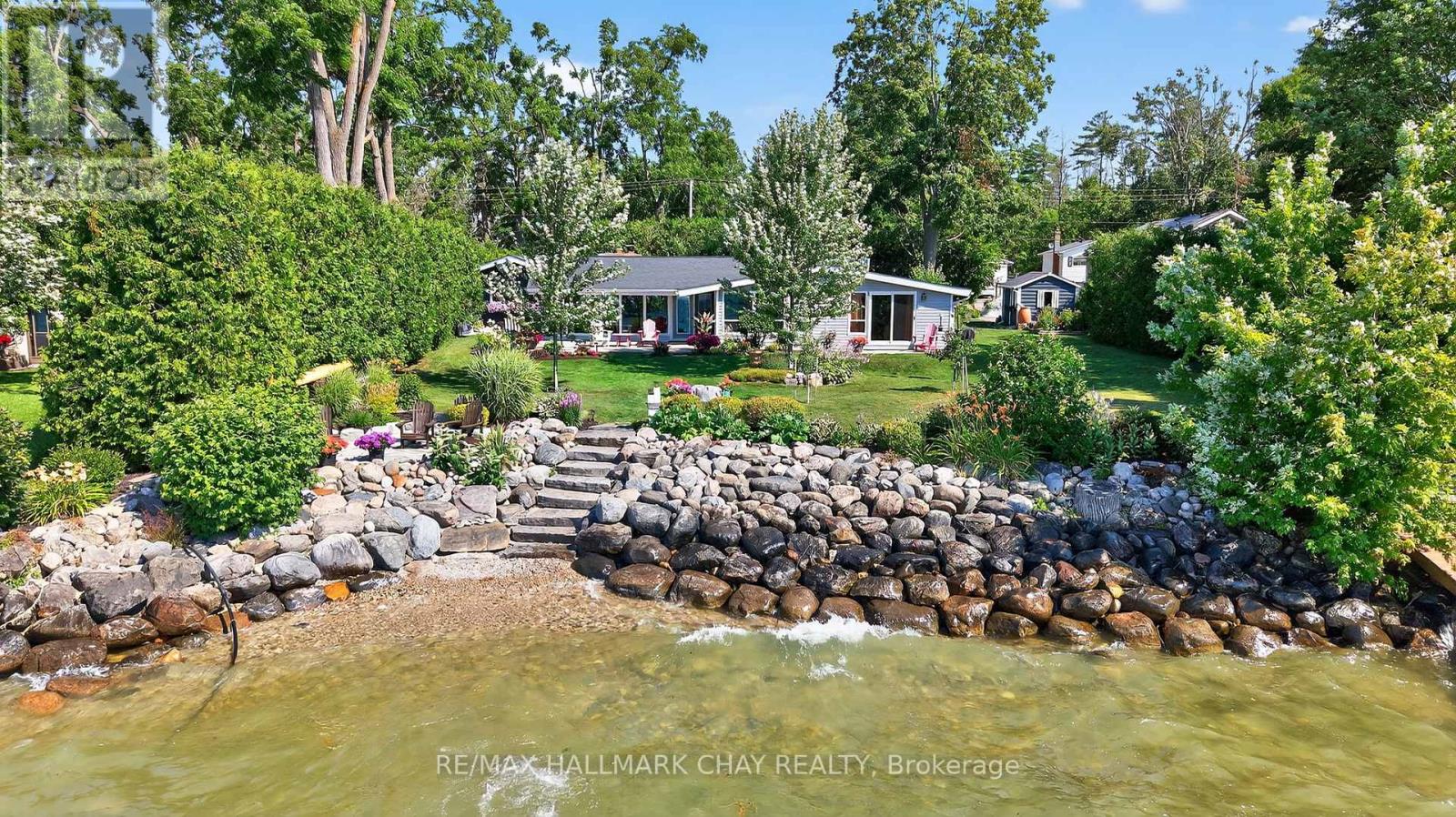 7 Lakeshore Road E, Oro-Medonte, Ontario  L0L 2E0 - Photo 7 - S12963020