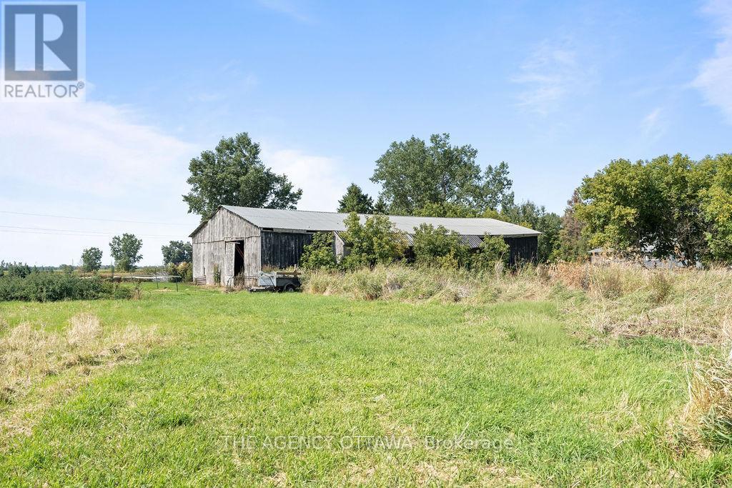 9420 Parkway Road, Ottawa, Ontario  K0A 1V0 - Photo 18 - X12927110