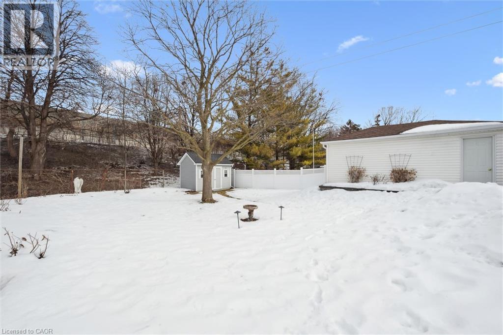 390 Dumfries Avenue, Kitchener, Ontario  N2H 2G1 - Photo 30 - 40818027