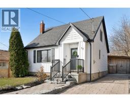 17 BARCLAY Avenue, kitchener, Ontario