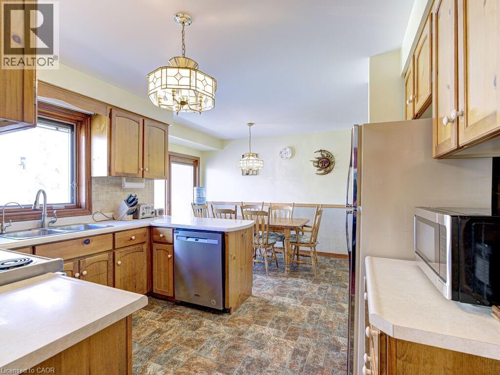 11331 Amos Drive, Milton, Ontario  L0P 1B0 - Photo 9 - 40817214