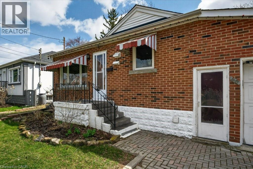 69 West 4th Street, Hamilton, Ontario  L9C 3M6 - Photo 3 - 40815419