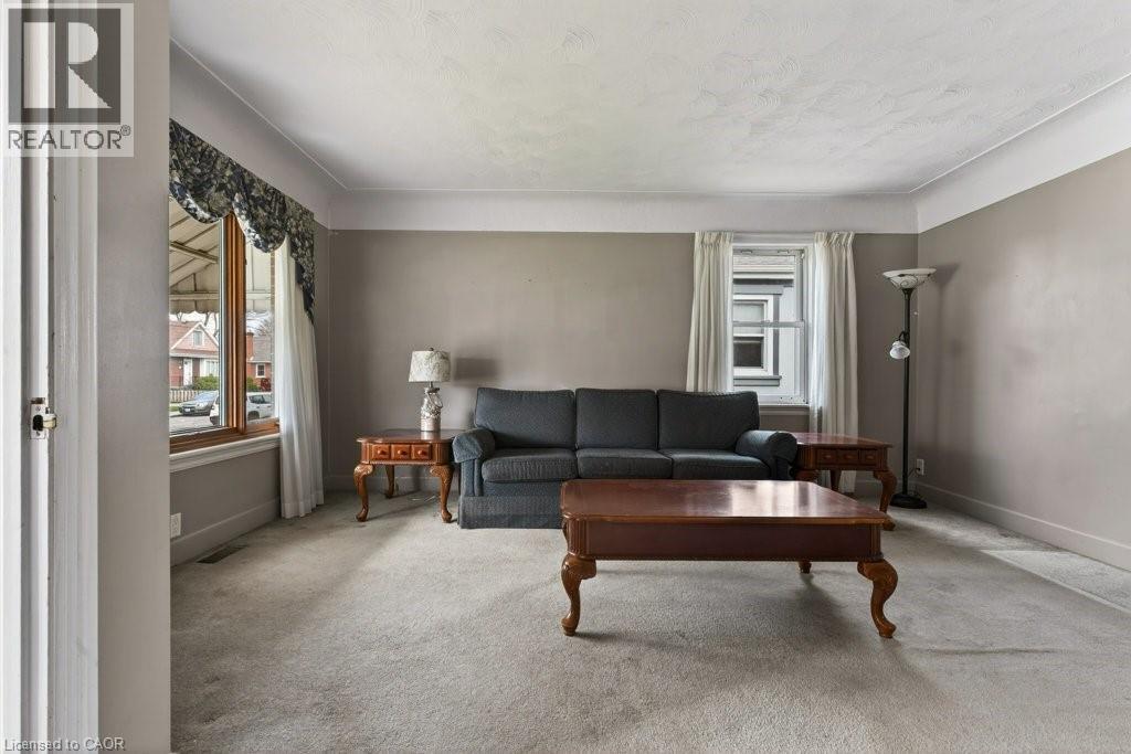 69 West 4th Street, Hamilton, Ontario  L9C 3M6 - Photo 5 - 40815419