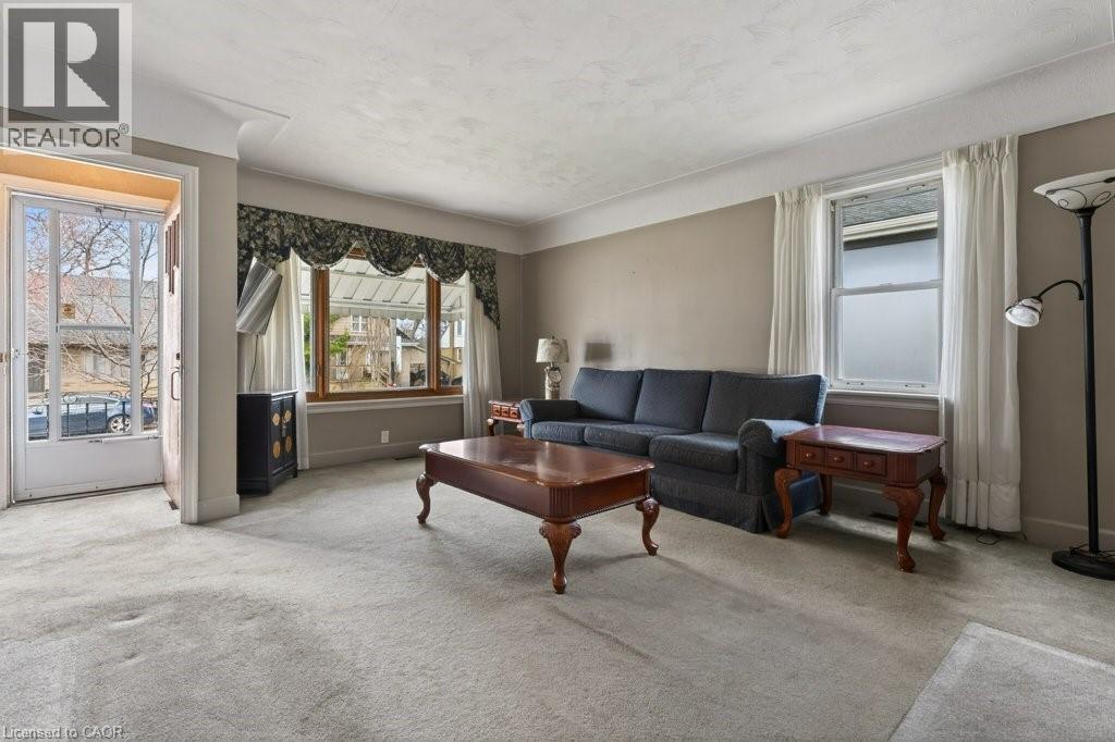 69 West 4th Street, Hamilton, Ontario  L9C 3M6 - Photo 6 - 40815419