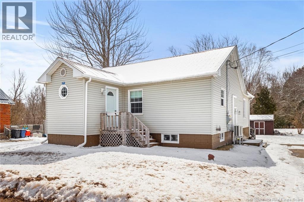 27 Bridge Street, Minto, New Brunswick