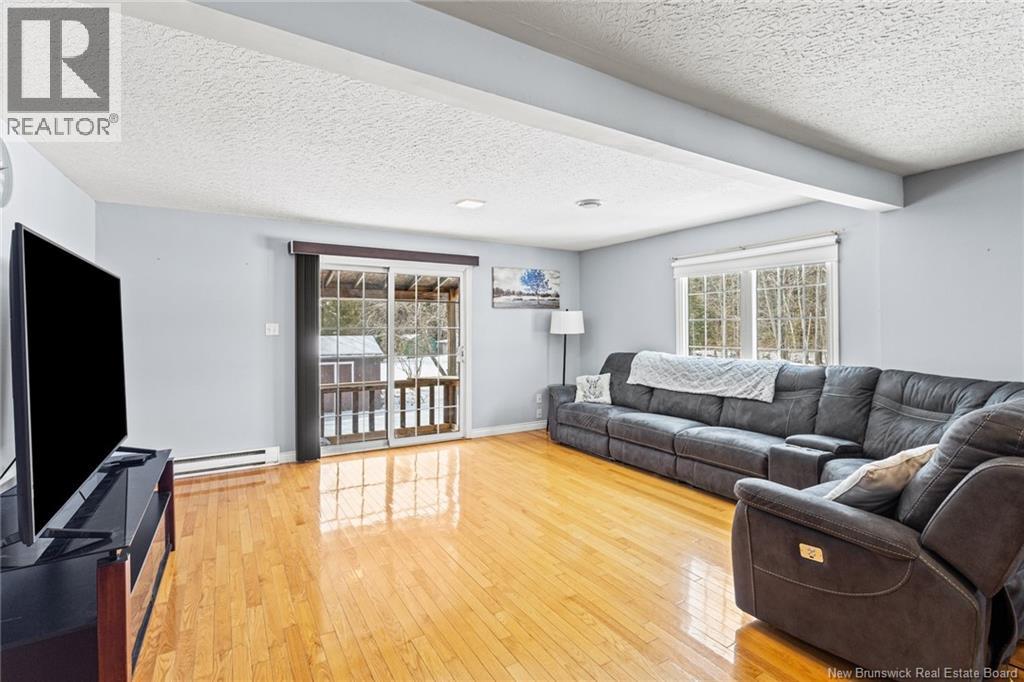 27 Bridge Street, Minto, New Brunswick  E4B 2W9 - Photo 17 - NB136579