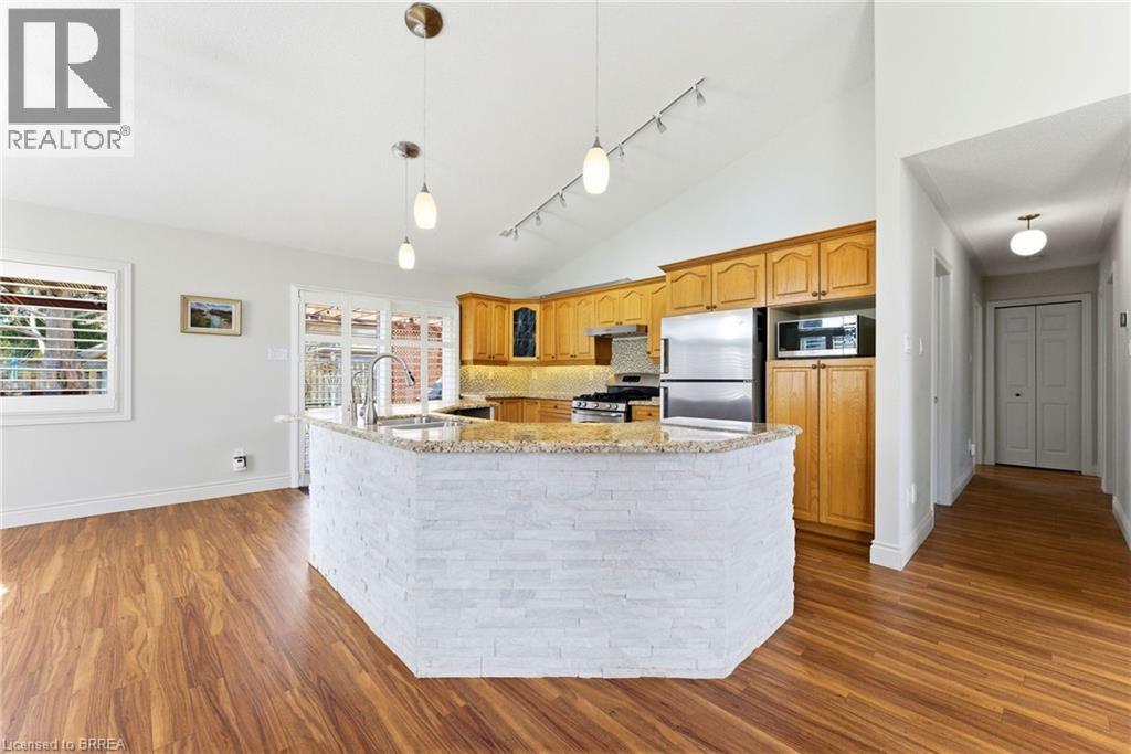 1 Daffodil Court, Brantford, Ontario  N3R 7T1 - Photo 11 - 40816674