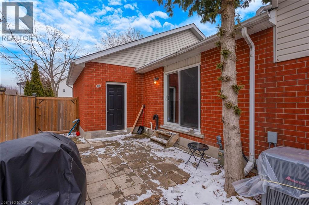 158 Mcmeeken Drive, Cambridge, Ontario  N3C 4C6 - Photo 10 - 40813530