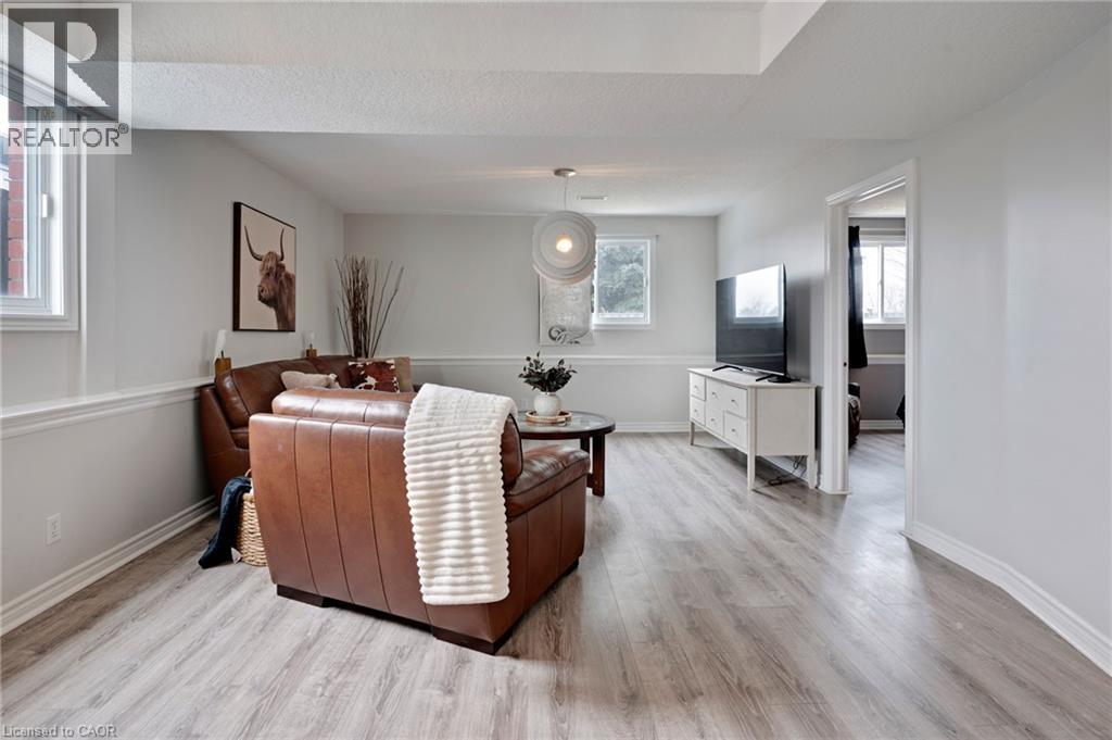 158 Mcmeeken Drive, Cambridge, Ontario  N3C 4C6 - Photo 27 - 40813530