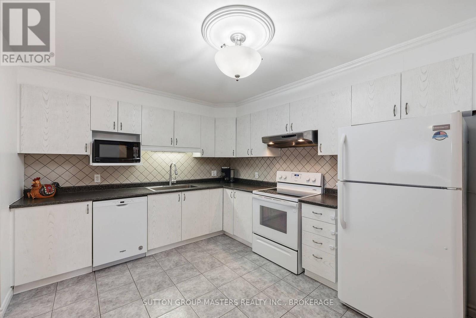 21 Speers Boulevard, Loyalist (Amherstview), Ontario  K7N 1Y9 - Photo 18 - X12962998