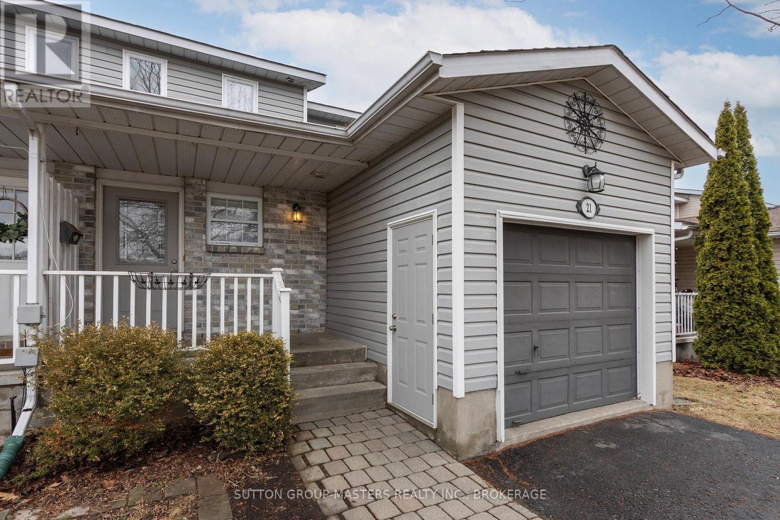 21 Speers Boulevard, Loyalist (Amherstview), Ontario  K7N 1Y9 - Photo 3 - X12962998