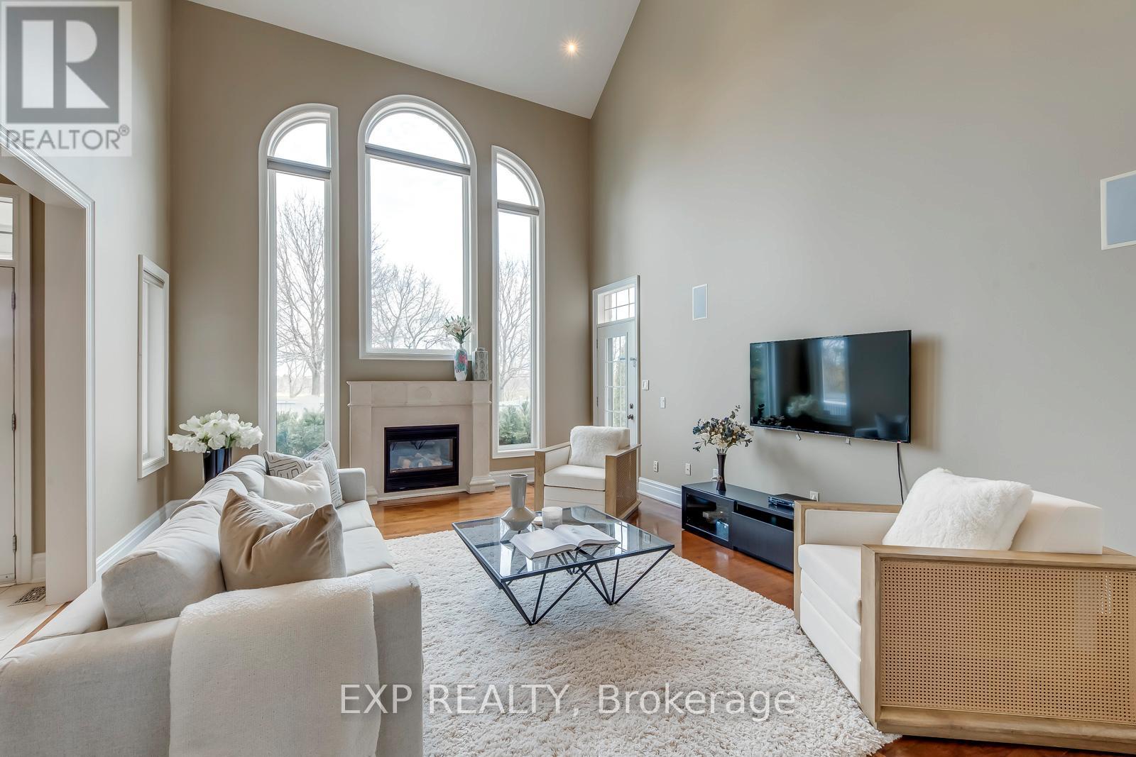 530 Golfview Court, Oakville, Ontario  L6M 4W6 - Photo 14 - W12962922