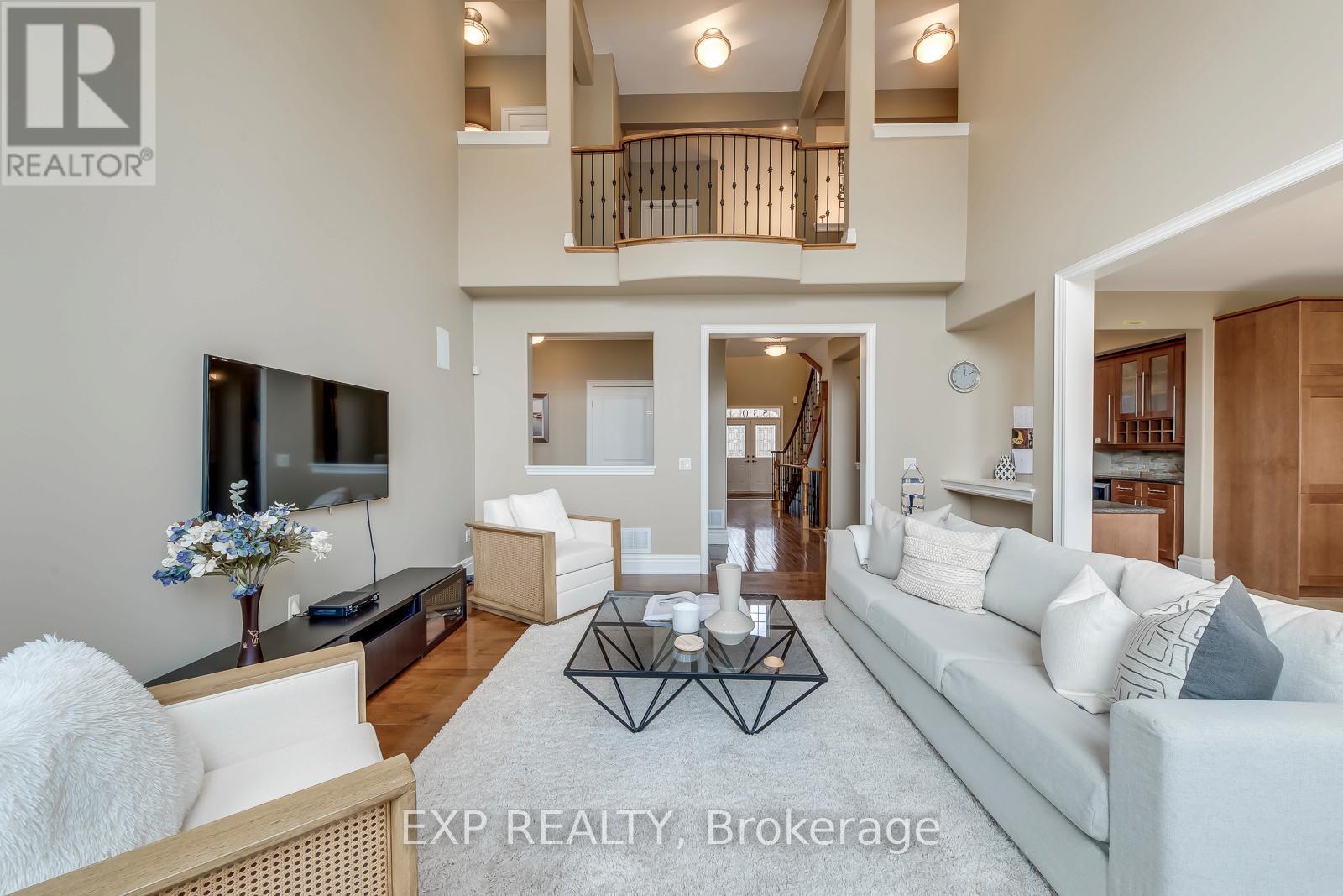 530 Golfview Court, Oakville, Ontario  L6M 4W6 - Photo 16 - W12962922