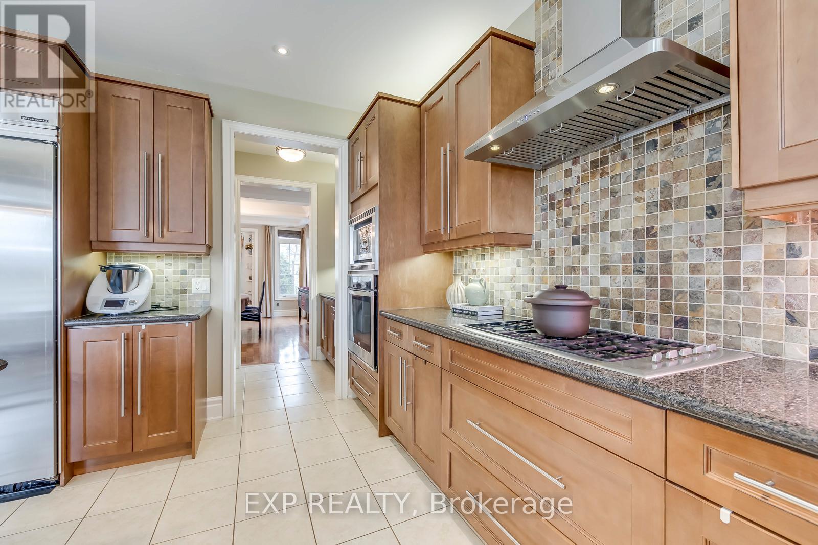 530 Golfview Court, Oakville, Ontario  L6M 4W6 - Photo 22 - W12962922