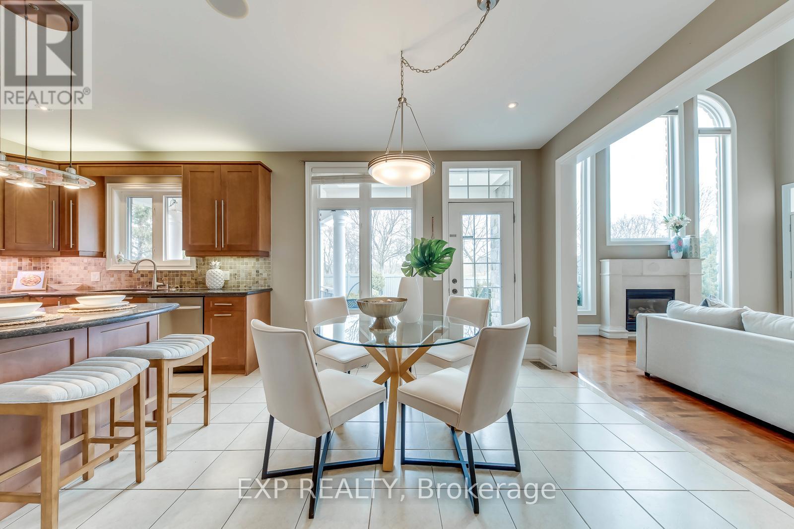 530 Golfview Court, Oakville, Ontario  L6M 4W6 - Photo 24 - W12962922