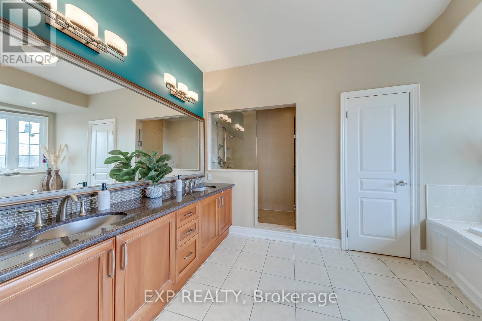 530 Golfview Court, Oakville, Ontario  L6M 4W6 - Photo 33 - W12962922