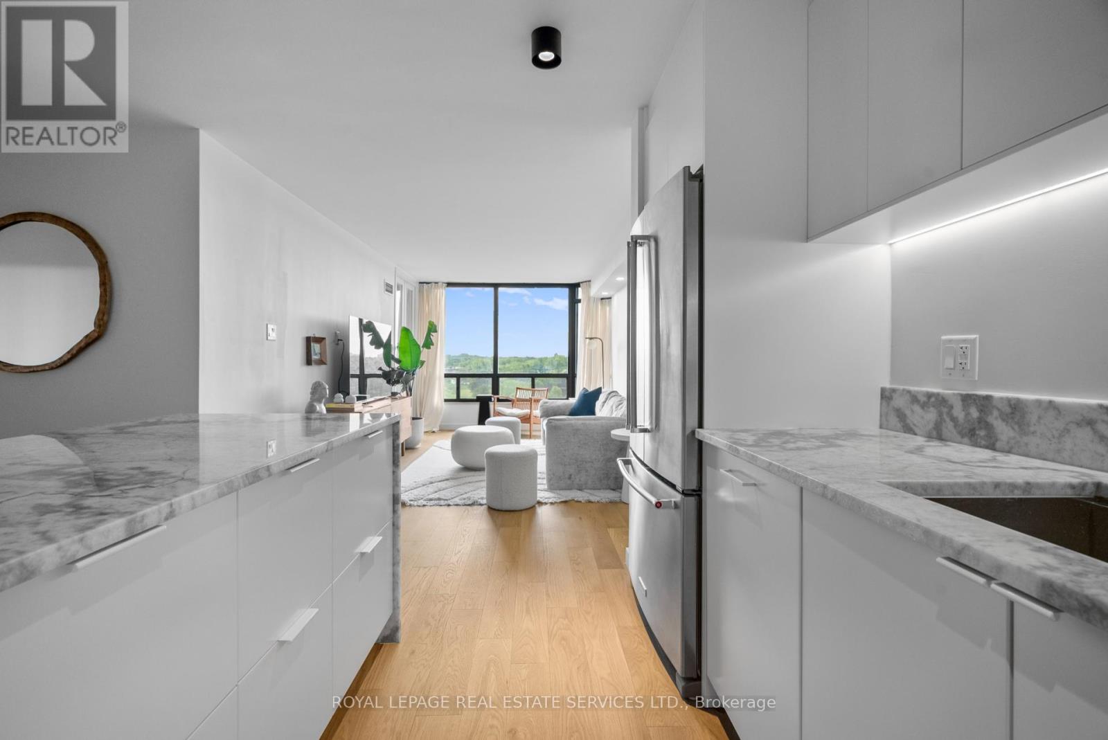 1005 - 1320 Islington Avenue, Toronto, Ontario  M9A 5C6 - Photo 13 - W12962940